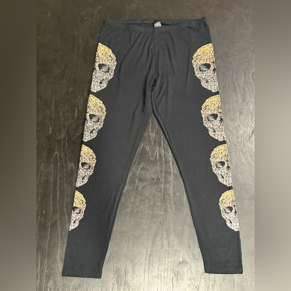 Vocal Black Leggings Skulls with Rhinestones 1XL - Picture 1 of 6